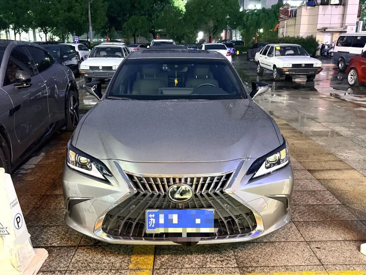 Lexus ES (Imported) 2024 ES200 2.0 Stepless Edition Automatic Gear 2