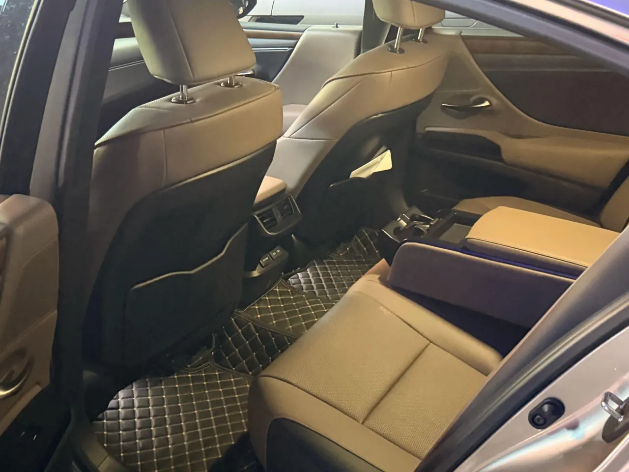 Lexus ES (Imported) 2024 ES200 2.0 Stepless Edition Automatic Gear 7