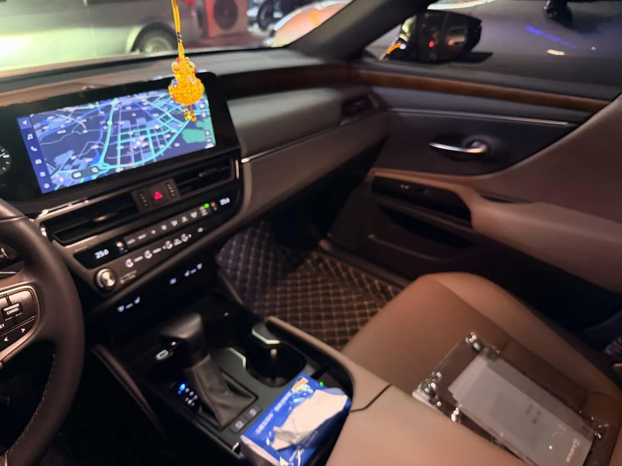 Lexus ES (Imported) 2024 ES200 2.0 Stepless Edition Automatic Gear 8