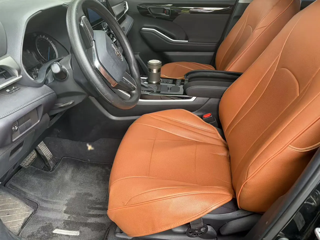 Toyota 2022 Highlander Dual Engine 2.5 Stepless Two-Drive Elite Edition 5-seat Automatic Gear 3