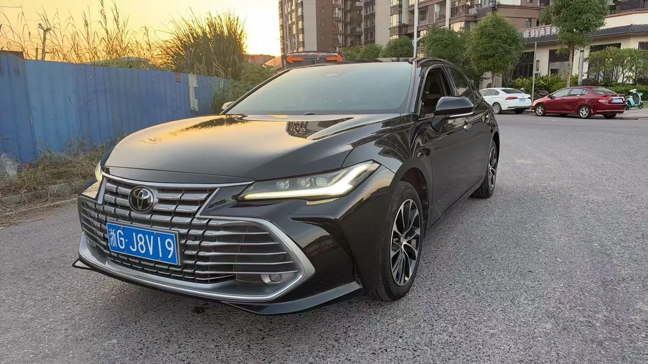 Open image lightbox: Toyota 2024 Asian Dragon 2.0 Stepless Deluxe Edition Automatic Gear