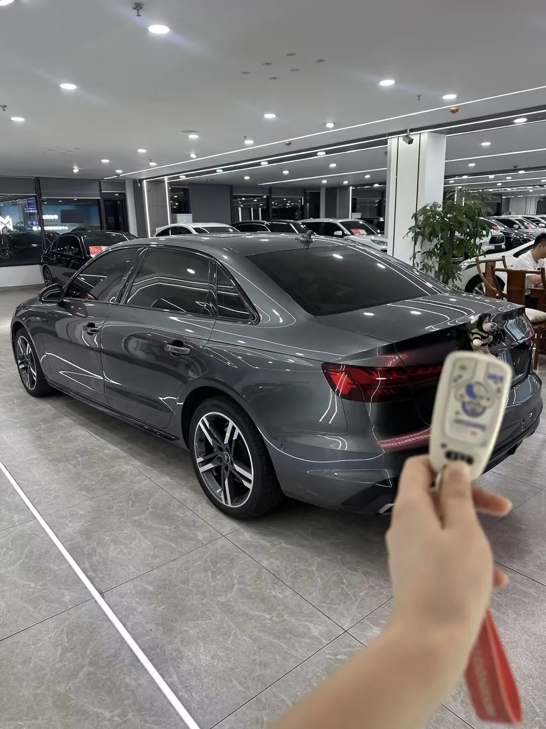 Audi 2022 A4L 2.0TFSI 40TFSI Deluxe Dynamic Automatic 4