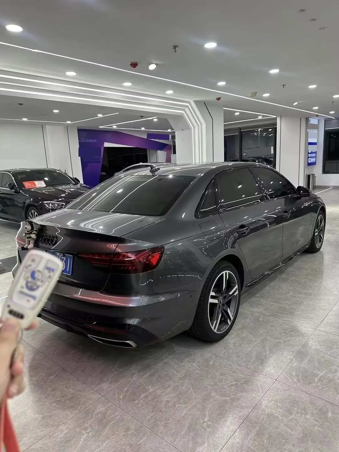 Audi 2022 A4L 2.0TFSI 40TFSI Deluxe Dynamic Automatic 5