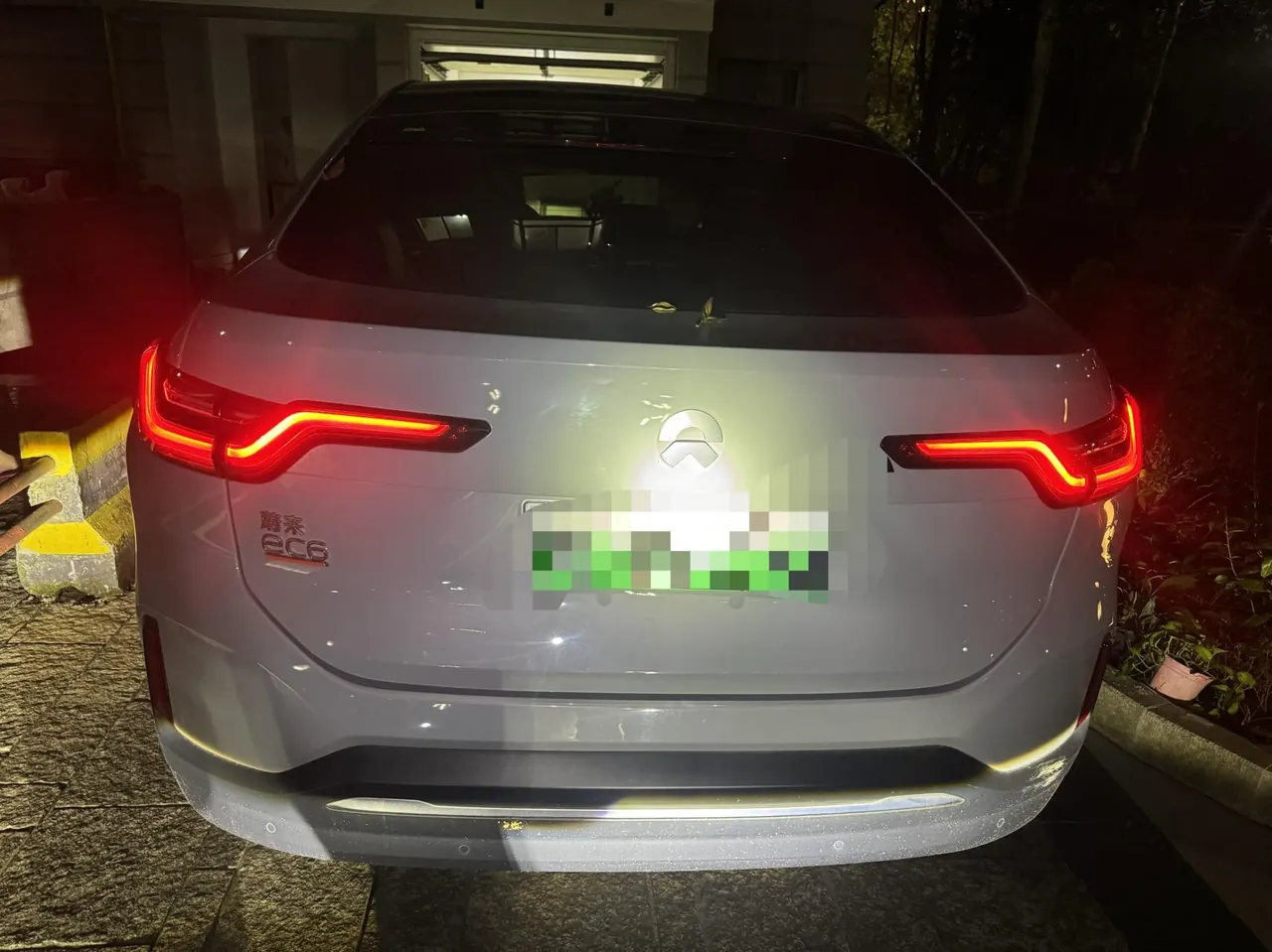 NIO 2022 ES 6 100kWh Performance Edition Automatic Gear 3