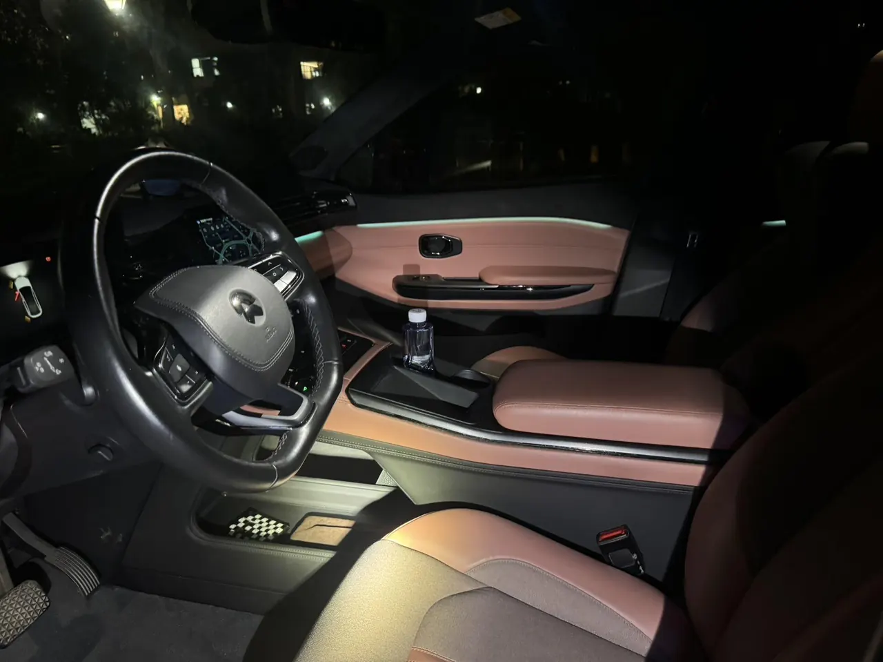 NIO 2022 ES 6 100kWh Performance Edition Automatic Gear 6