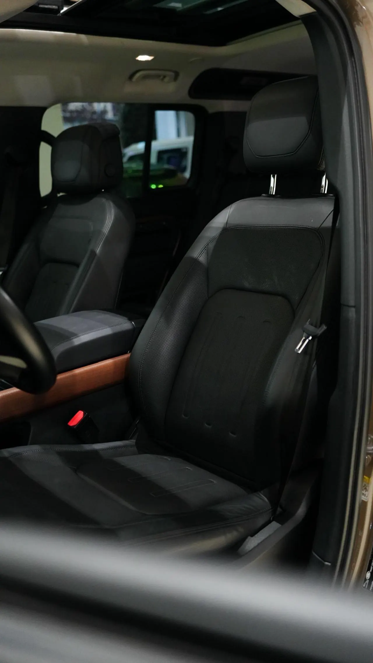 Land Rover Guard (Imported) 2022 Guard 110 48V 3.0T P400 Diablo Special Edition Automatic Gear 12