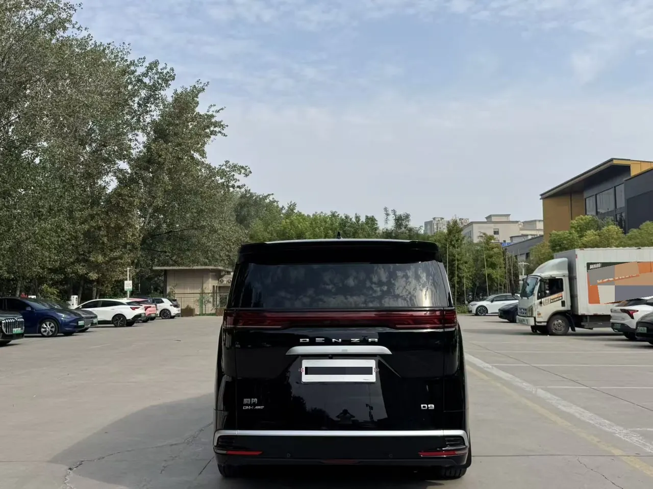 Denza 2022 Denza D9 DM-i 1.5T stepless 970 four-wheel drive flagship automatic gear 5