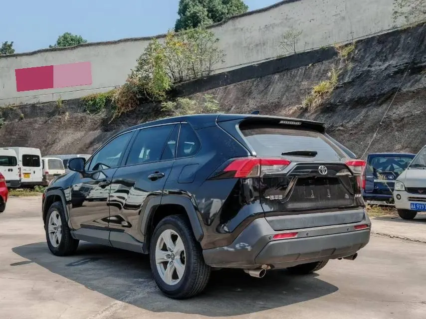 Toyota 2022 RAV4 Rongbo 2.0 Stepless Two-Drive City Edition Automatic Gear 4