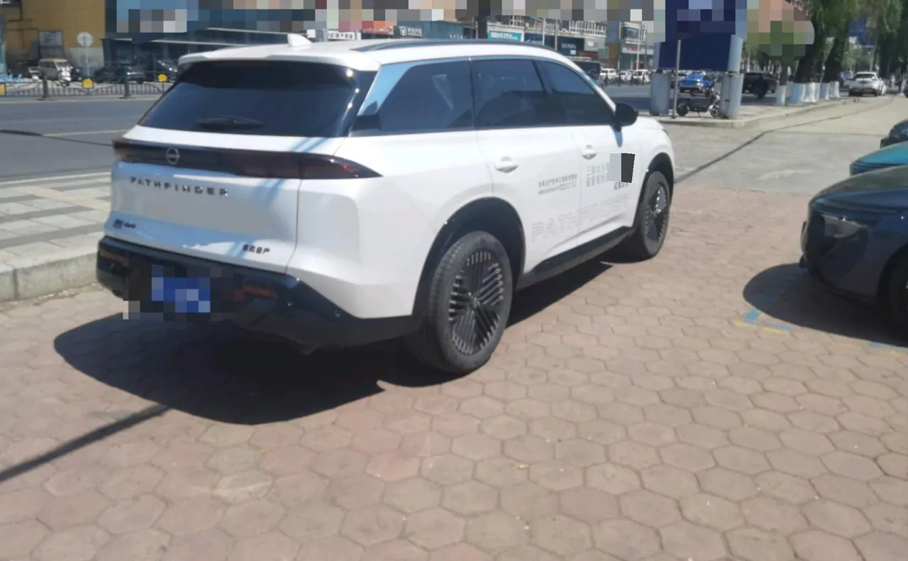 Nissan 2024 Tanlu 2.0T 380VC-TURBO 4-wheel drive Zhizun Edition 6-seat automatic gear 2