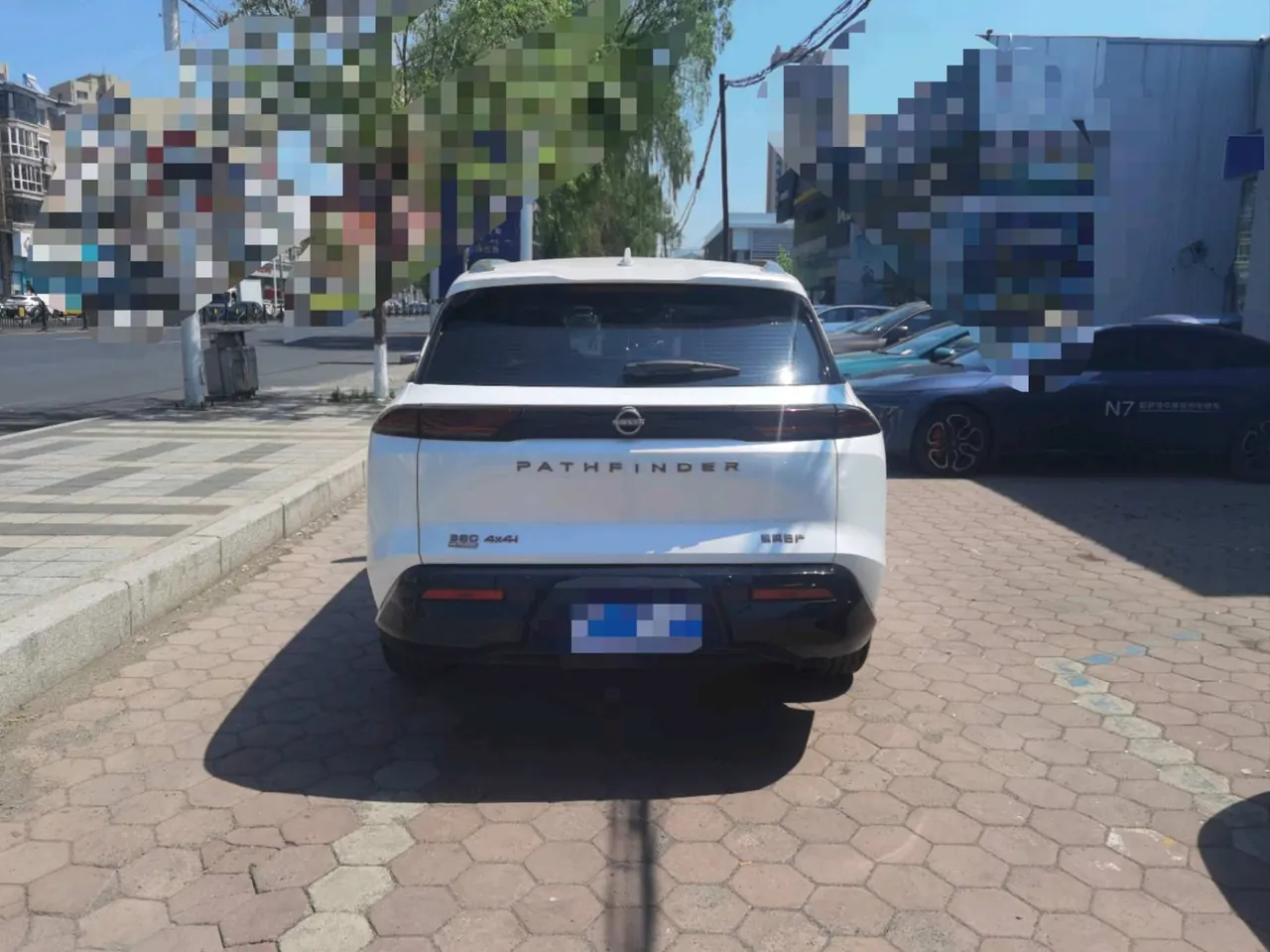 Nissan 2024 Tanlu 2.0T 380VC-TURBO 4-wheel drive Zhizun Edition 6-seat automatic gear 3