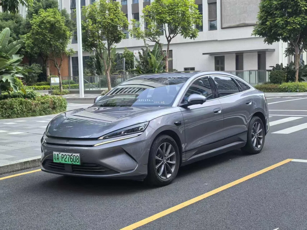 Open image lightbox: BYD 2025 Qin L EV 545KM Exceed automatic gear