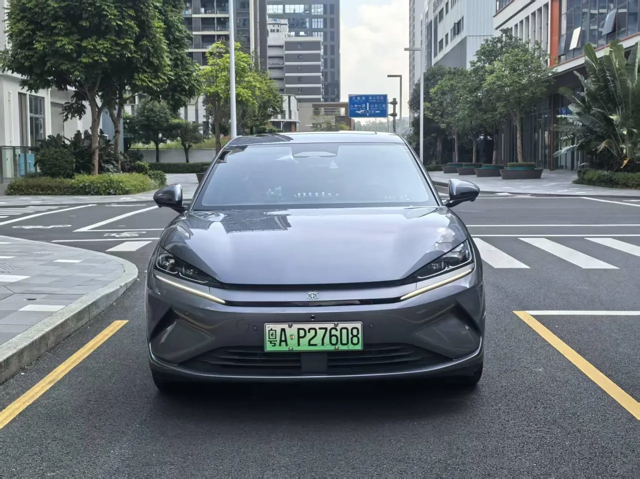 BYD 2025 Qin L EV 545KM Exceed automatic gear 2