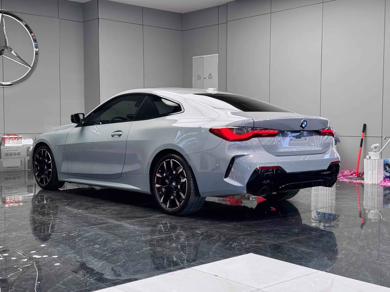 BMW 4 Series (Imported) 2024 430i Coupe 2.0T M Sport Night Edition Automatic 9