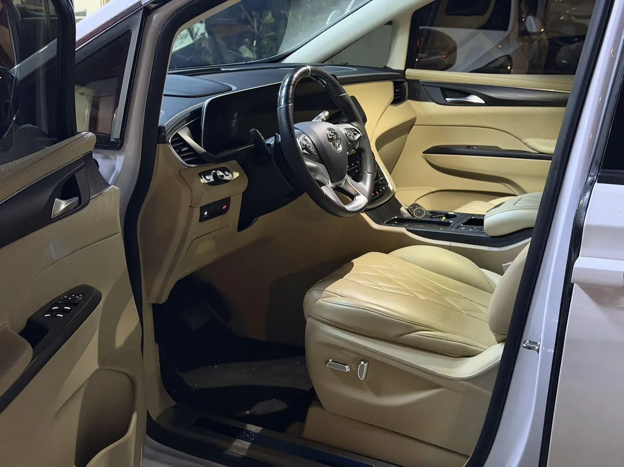 Buick 2023 GL8 ES Lu Zun 48V 2.0T 653T Comfortable Automatic Gear 6