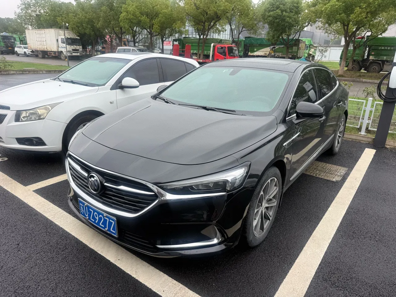 Open image lightbox: Buick 2022 LaCrosse 2.0T 652T Luxury Automatic