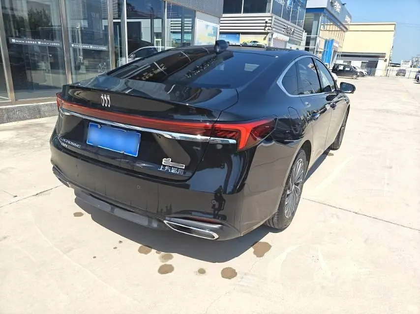 Buick 2025 LaCrosse 2.0T 28T Platinum Edition, automatic transmission 5