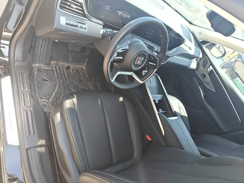 Buick 2025 LaCrosse 2.0T 28T Platinum Edition, automatic transmission 8