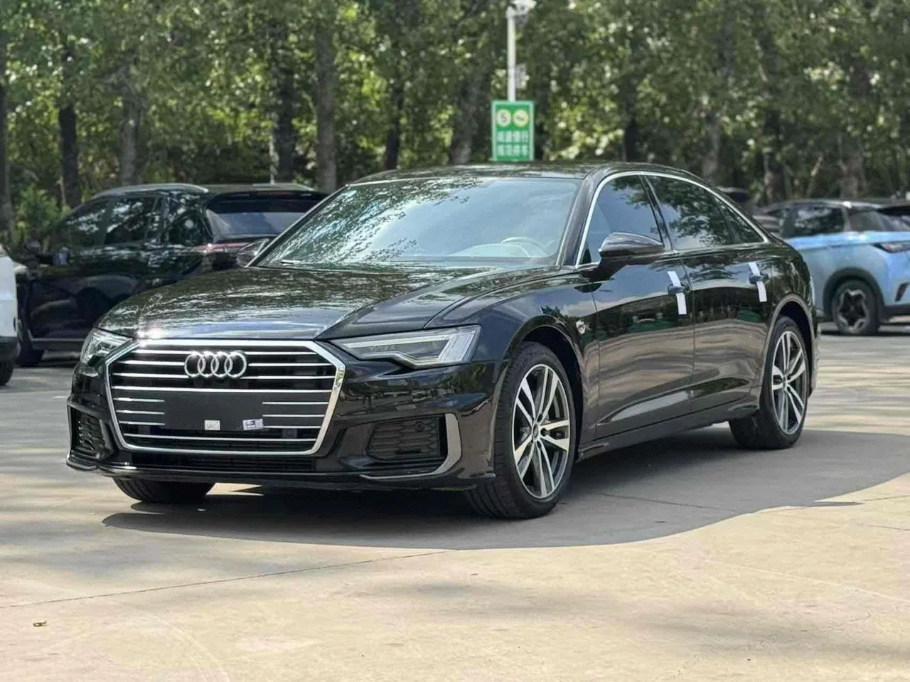 Open image lightbox: Audi 2022 A6L 2.0TFSI 40TFSI Deluxe Dynamic Automatic