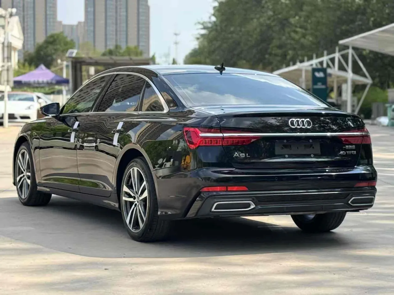Audi 2022 A6L 2.0TFSI 40TFSI Deluxe Dynamic Automatic 5