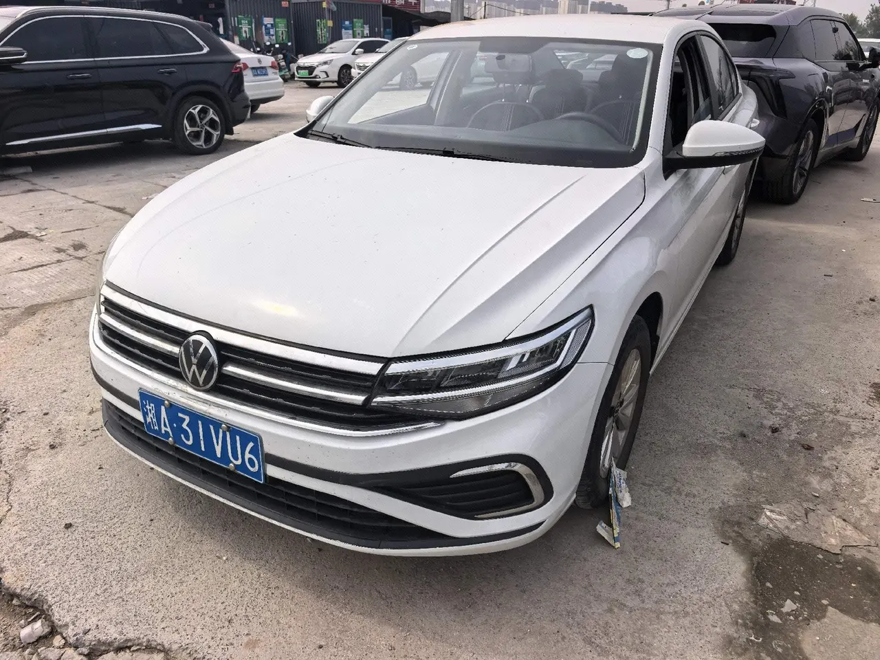 Open image lightbox: Volkswagen 2024 Bora 1.2TSI 200TSI Smooth Edition Automatic