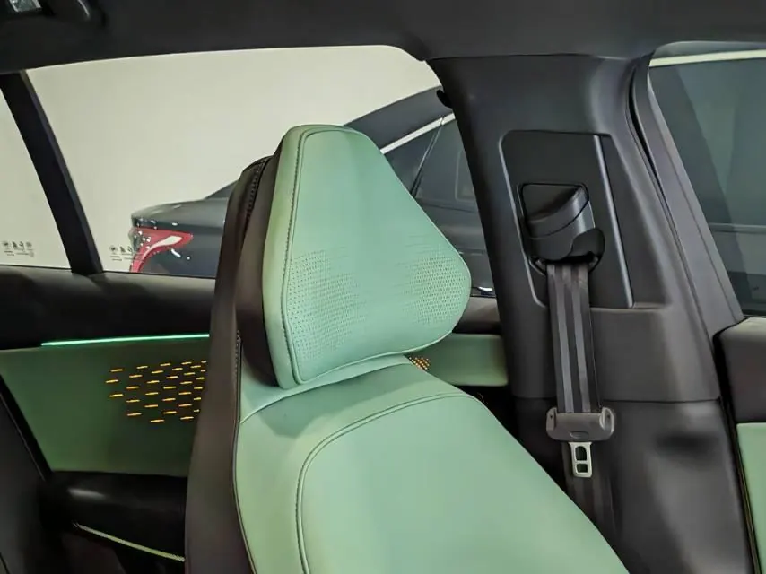 HongQi 2025 EH 7 690 Smart Edition Automatic Gear 4