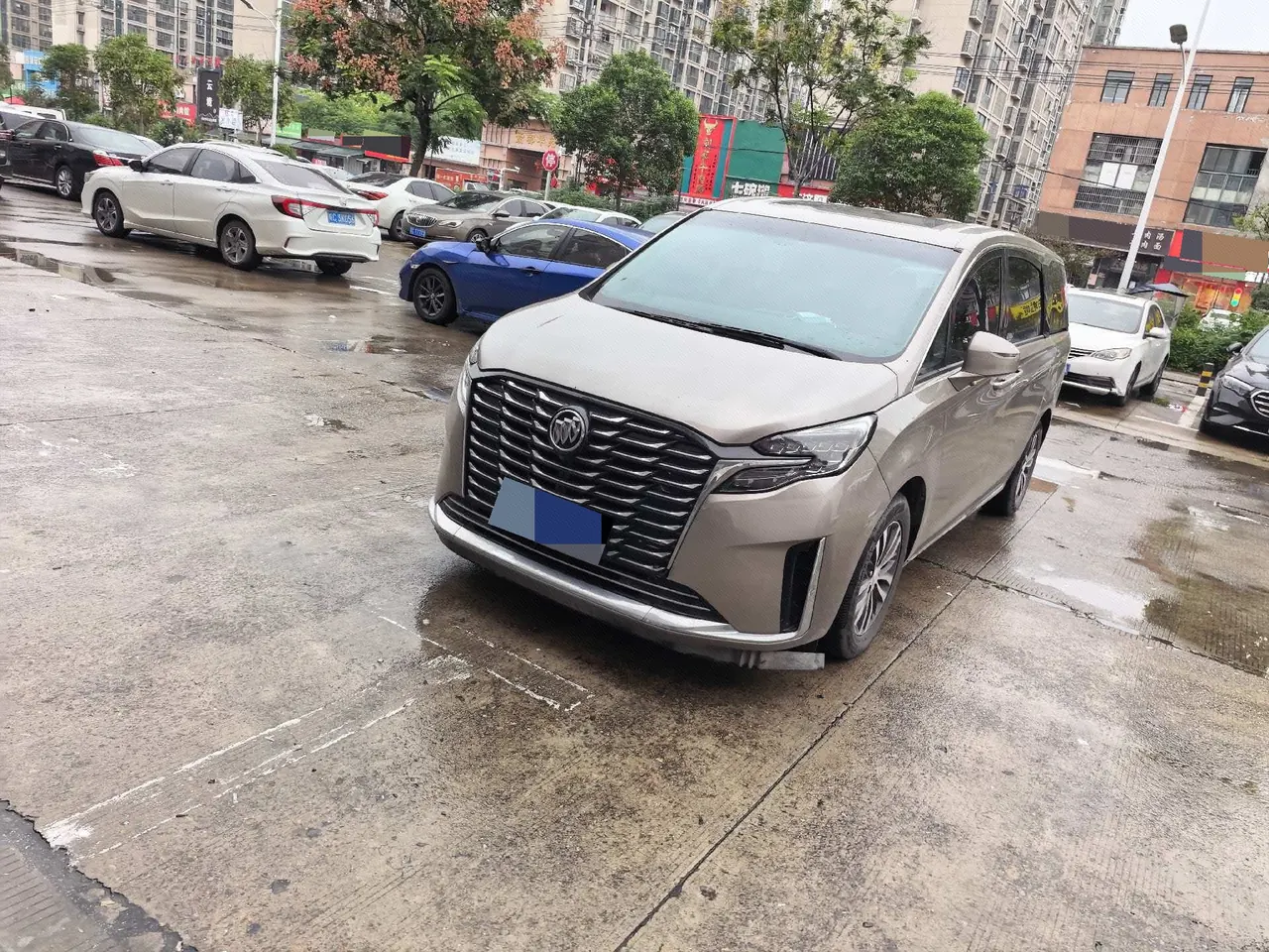 Open image lightbox: Buick 2023 GL8 ES Lu Zun 48V 2.0T 653T Comfortable Automatic Gear