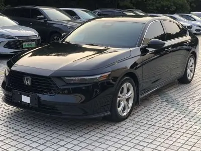 打开图片灯箱:Honda 2023 11th Generation Accord 1.5T Stepless 260TURBO Smart Edition Automatic Gear