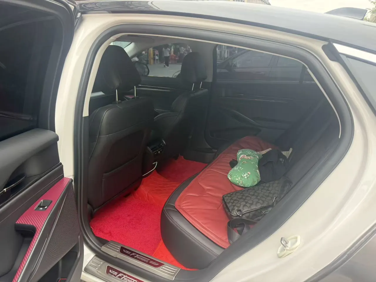 Ford 2023 Mondeo 2.0T EcoBoost 245 luxury automatic gear 4