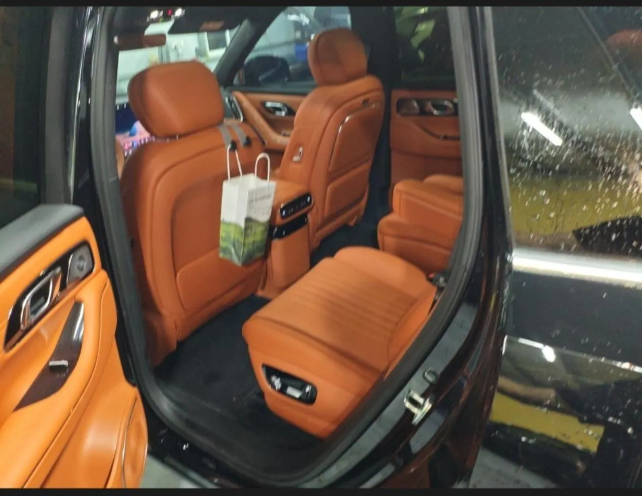 Geely Galaxy 2025 M9 1.5T 210km 4-wheel drive pilot version automatic gear 4