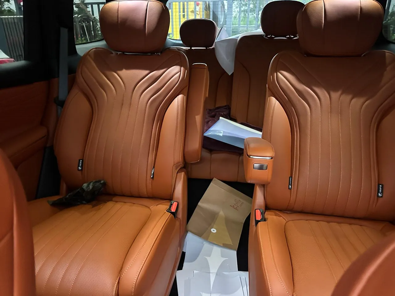 Geely Galaxy 2025 M9 1.5T 210km 4-wheel drive pilot version automatic gear 8