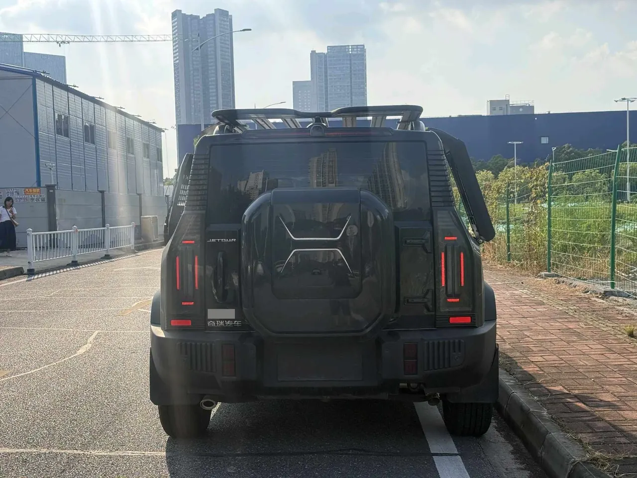 Jetour 2023 Travelers 1.5T Two-Drive Discovery PRO Automatic Gear 9
