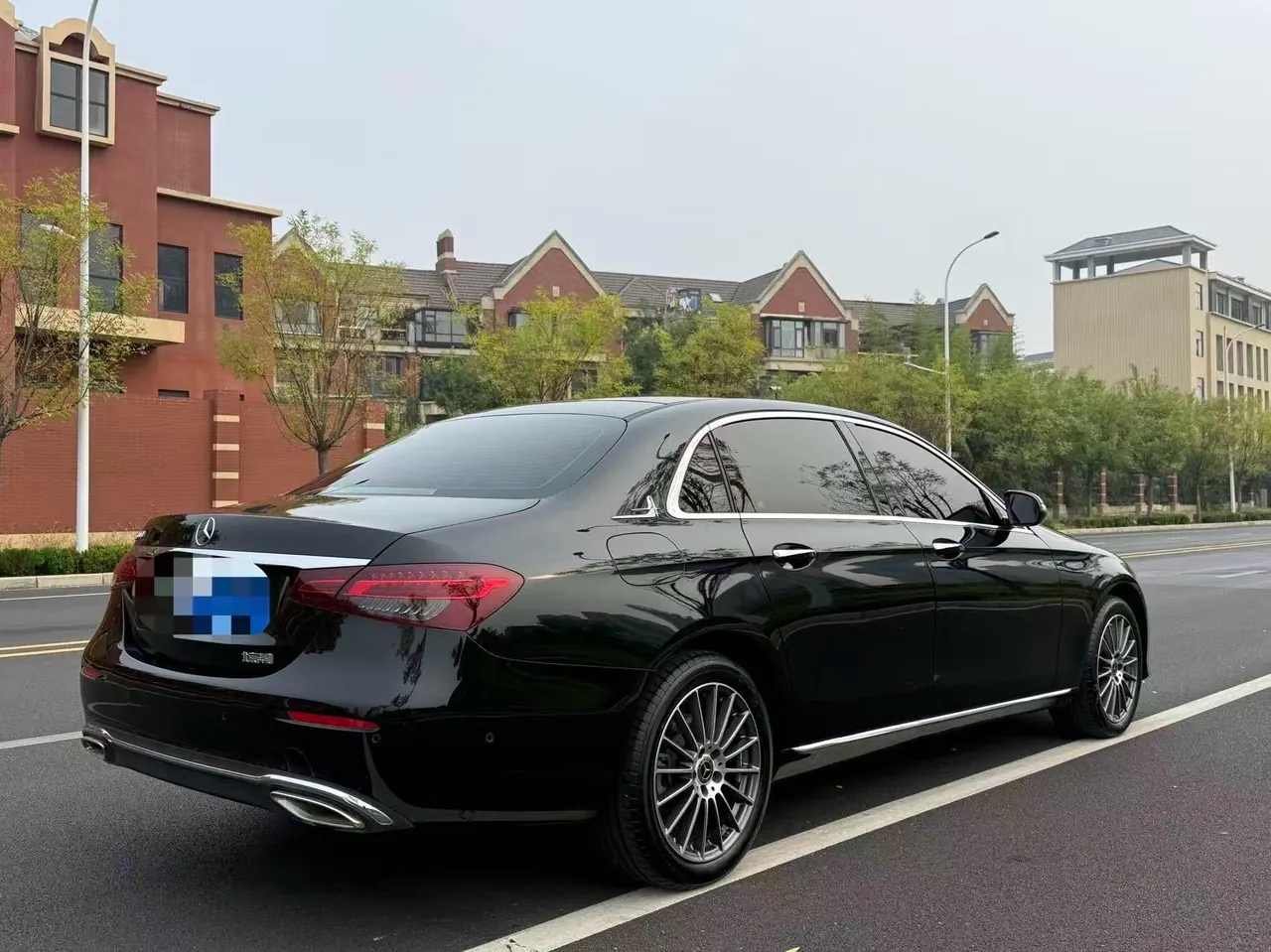 Mercedes Benz E Class 2023 E 260 L 2.0T Automatic 5