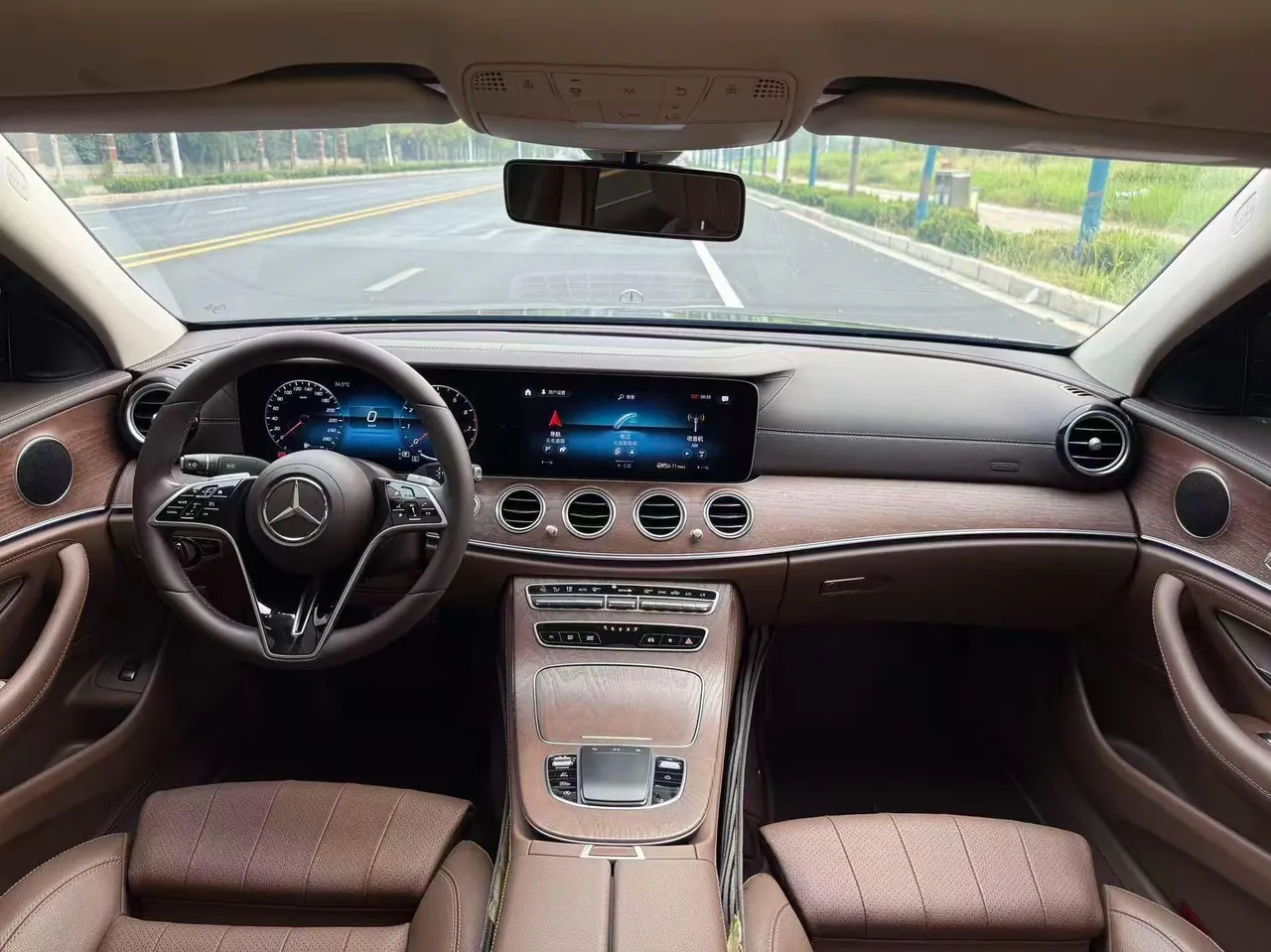 Mercedes Benz E Class 2023 E 260 L 2.0T Automatic 6