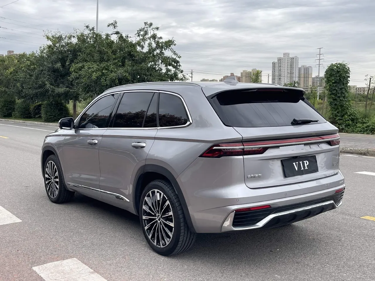 Geely 2025 XingyueL (Monjaro) 2.0TD Oriental Yao Star-Gazing Edition Automatic Transmission 4