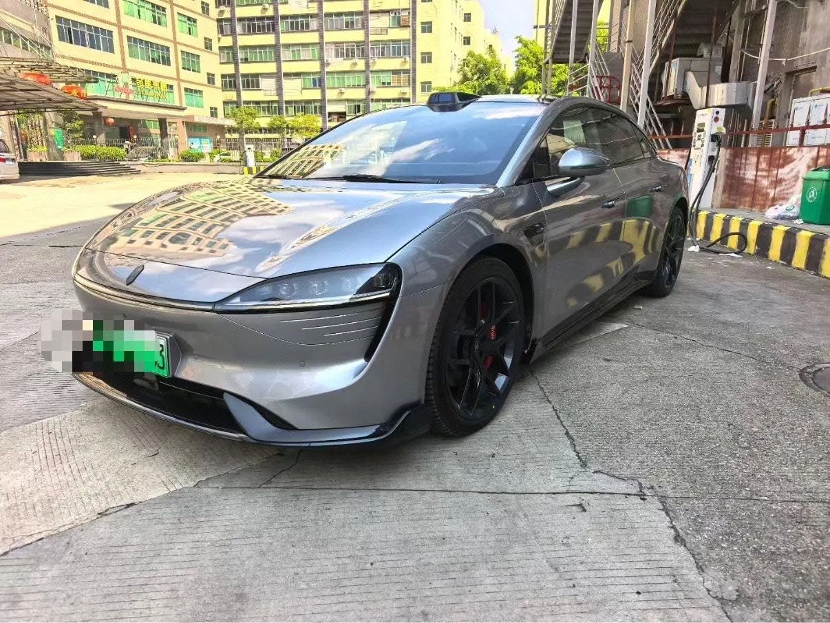 Open image lightbox: Intellectual 2025 S 7 703km Ultra Sports Edition Automatic Gear