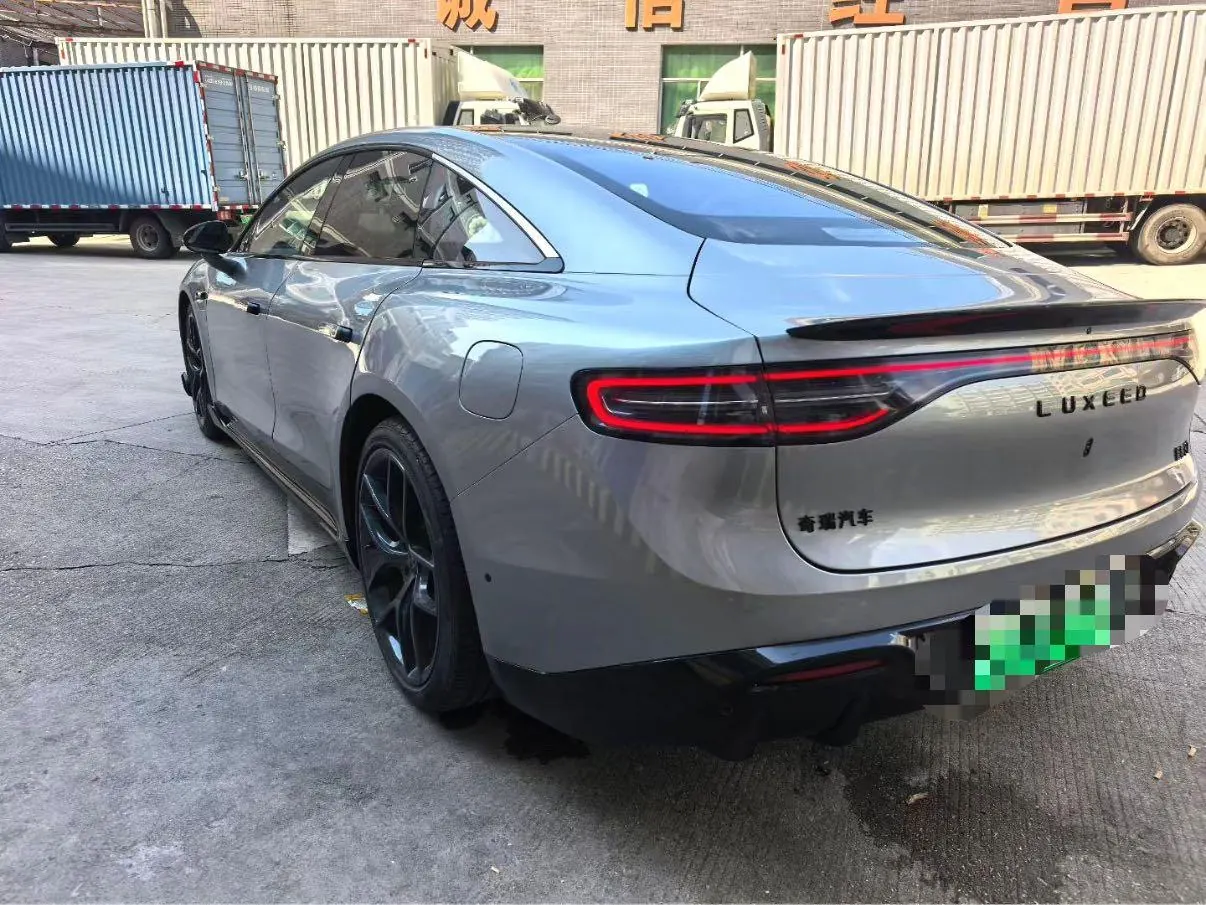 Intellectual 2025 S 7 703km Ultra Sports Edition Automatic Gear 3