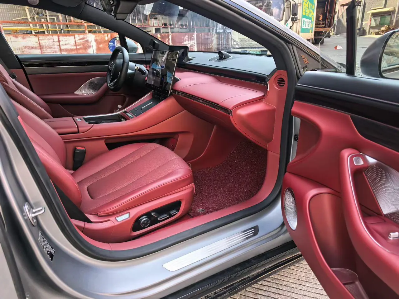 Intellectual 2025 S 7 703km Ultra Sports Edition Automatic Gear 6