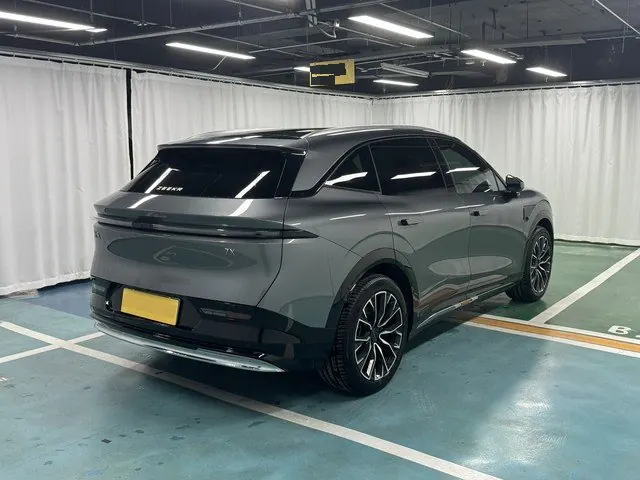 Zeekr 2025 Zeekr 7X 100kWh long endurance rear drive smart driving version automatic transmission 2