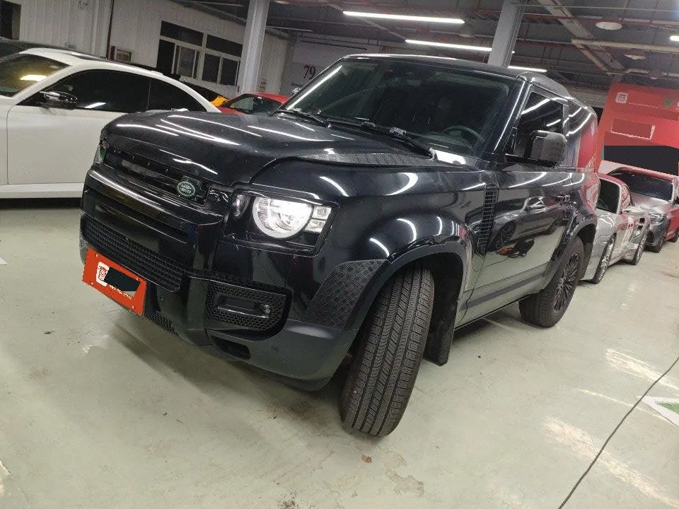 Открыть галерею: Land Rover Guard (Imported) 2023 Guard 90 2.0T P300 SE (Modified) Automatic Gear