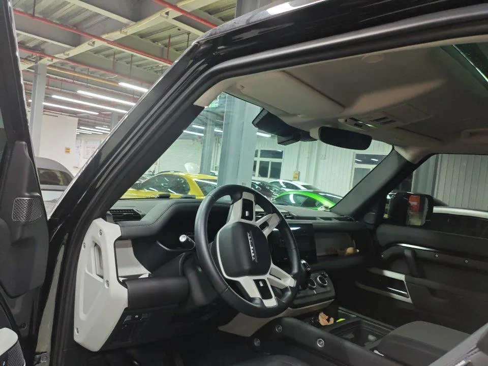 Land Rover Guard (Imported) 2023 Guard 90 2.0T P300 SE (Modified) Automatic Gear 3