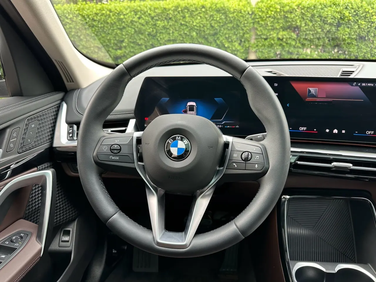 BMW 2023 X1 sDrive20Li 1.5T X Design Package Automatic Transmission 12