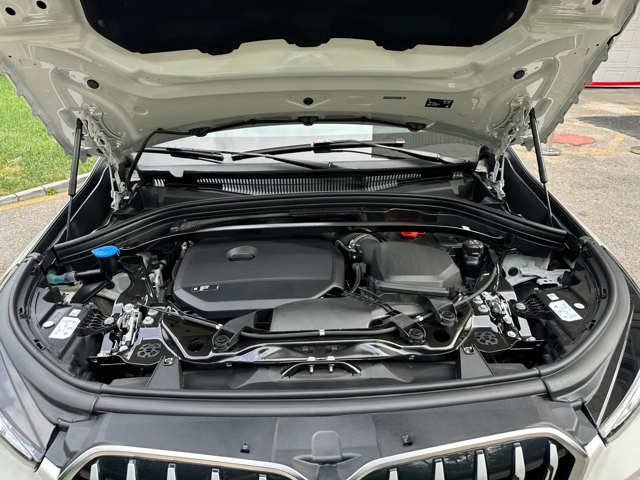 BMW 2023 X1 sDrive20Li 1.5T X Design Package Automatic Transmission 17