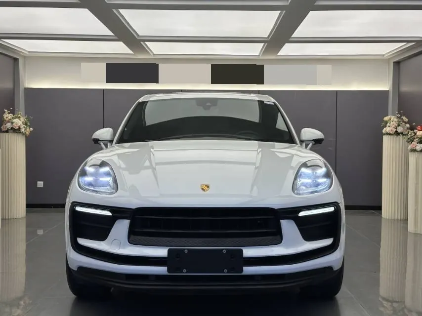 Porsche Macan (Imported) 2023 Macan 2.0T Automatic Gear 2