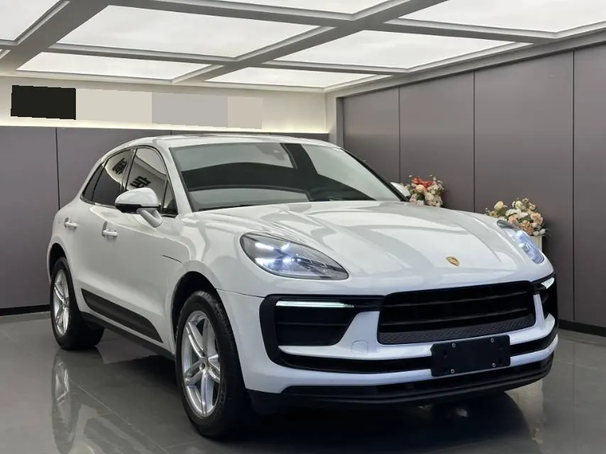 Porsche Macan (Imported) 2023 Macan 2.0T Automatic Gear 3