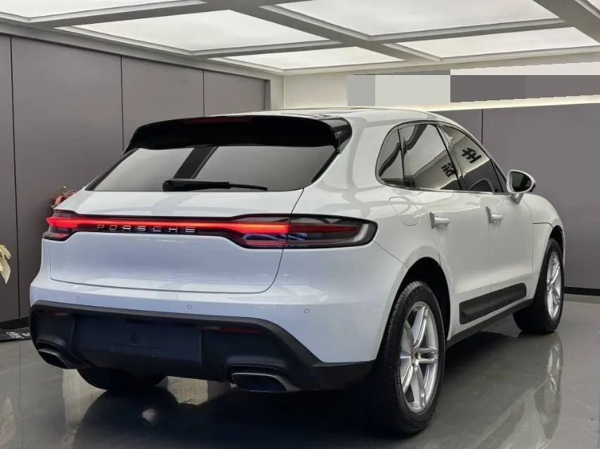 Porsche Macan (Imported) 2023 Macan 2.0T Automatic Gear 7