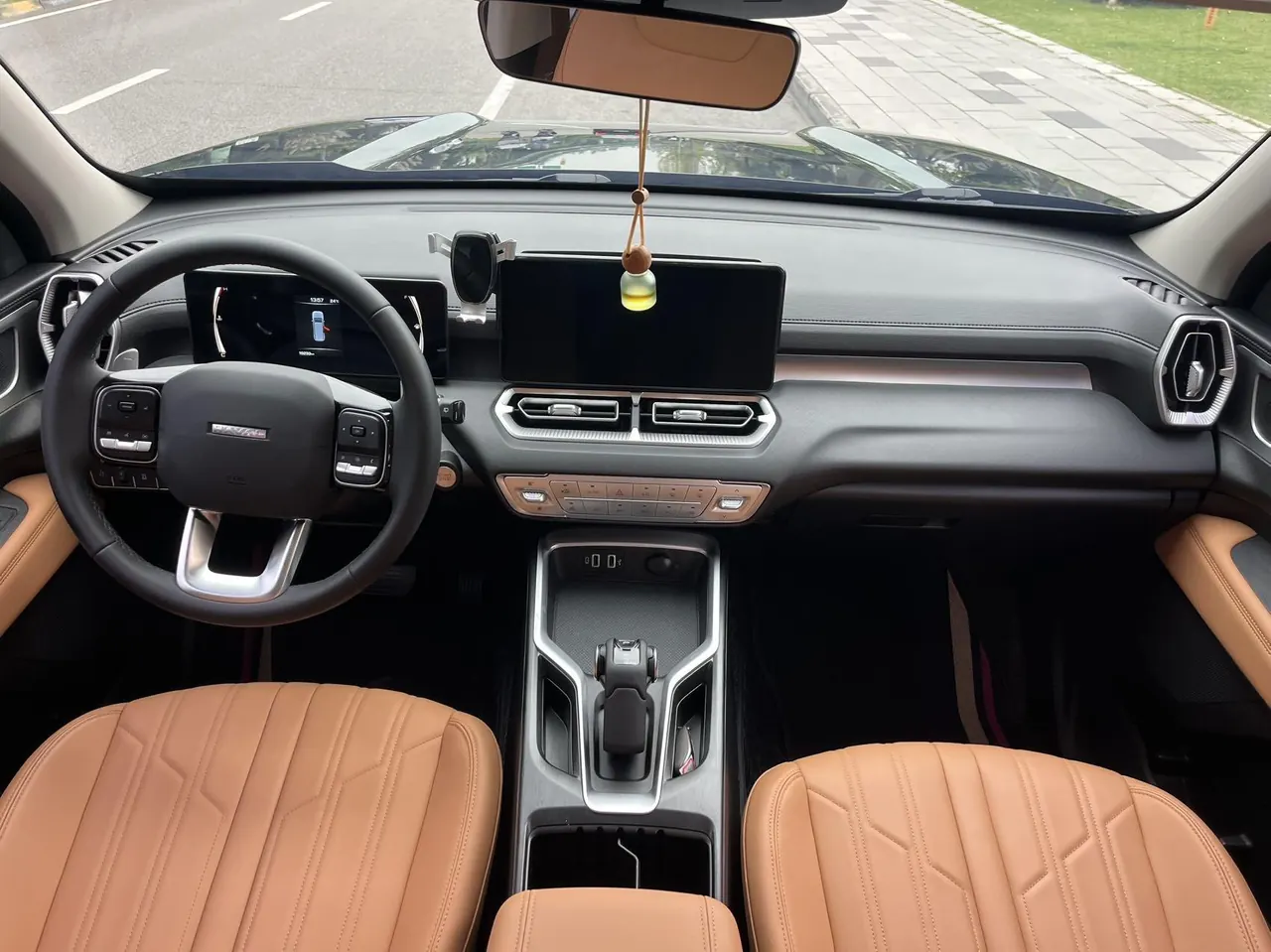 Haval 2025 H5 2.0T 4-wheel drive diesel pilot version automatic gear 14