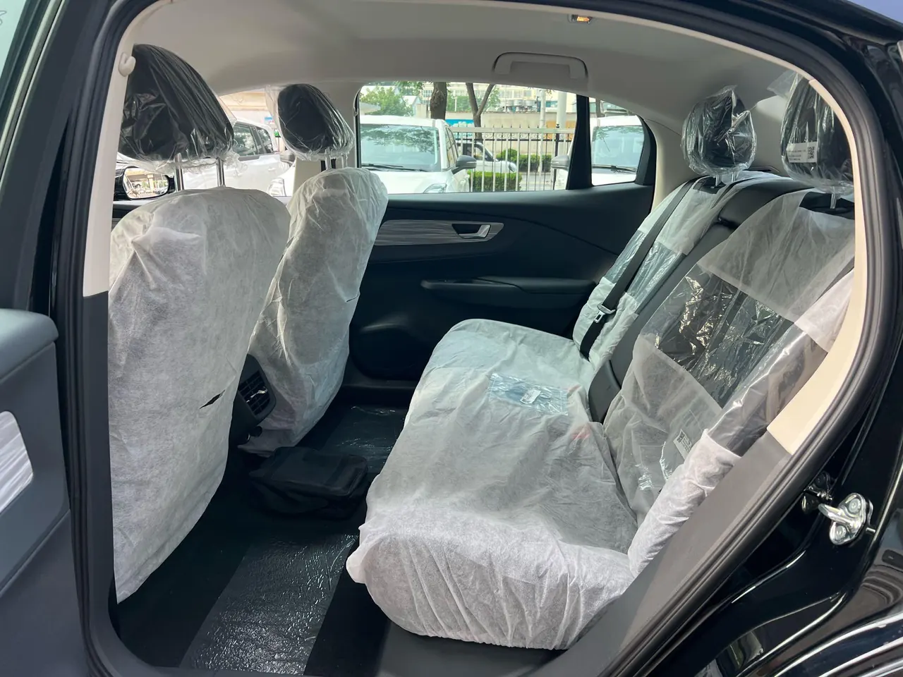 HongQi 2025 E-QM 5 500km Travel Edition Automatic Gear 7