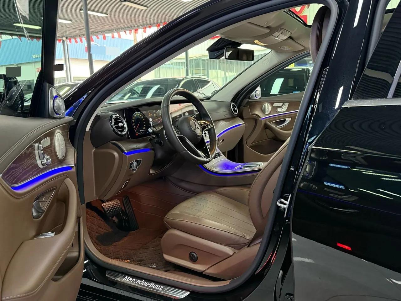 Mercedes Benz E Class 2023 E 300 L 2.0T Luxury Automatic Gear 4