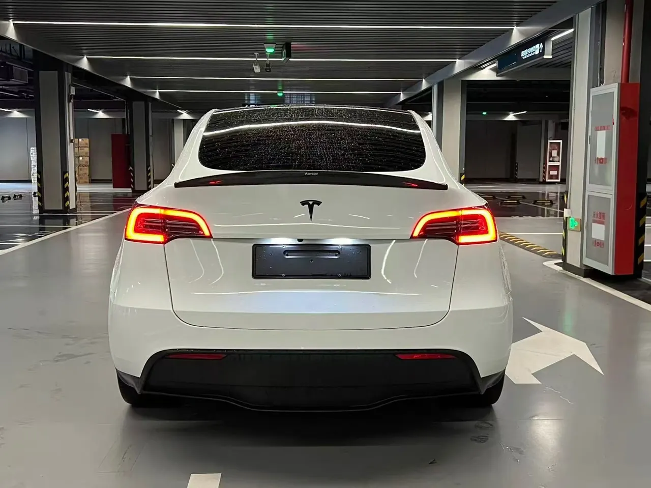 Tesla 2022 Model Y rear-wheel drive version automatic transmission 5