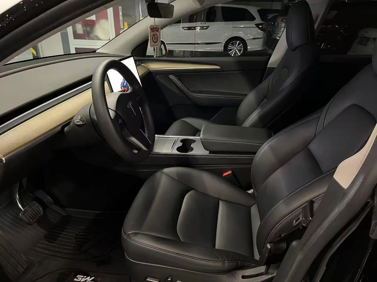 Tesla 2022 Model Y rear-wheel drive version automatic transmission 9
